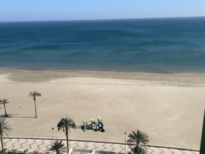 Appartement directement sur la plage - 2 chambres - 2 sdb complètes - un bureau de travail